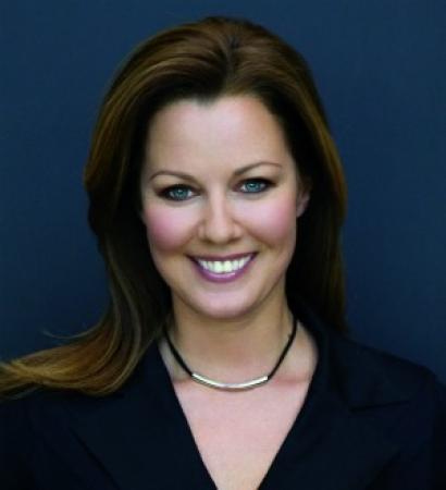 MEET OUR BEAUTY EXPERT